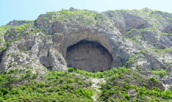غار اسپهبد خورشید سوادکوه